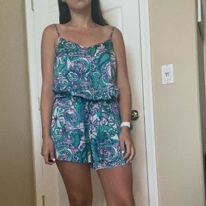 Fun Lily Pulitzer Romper in blue/white design